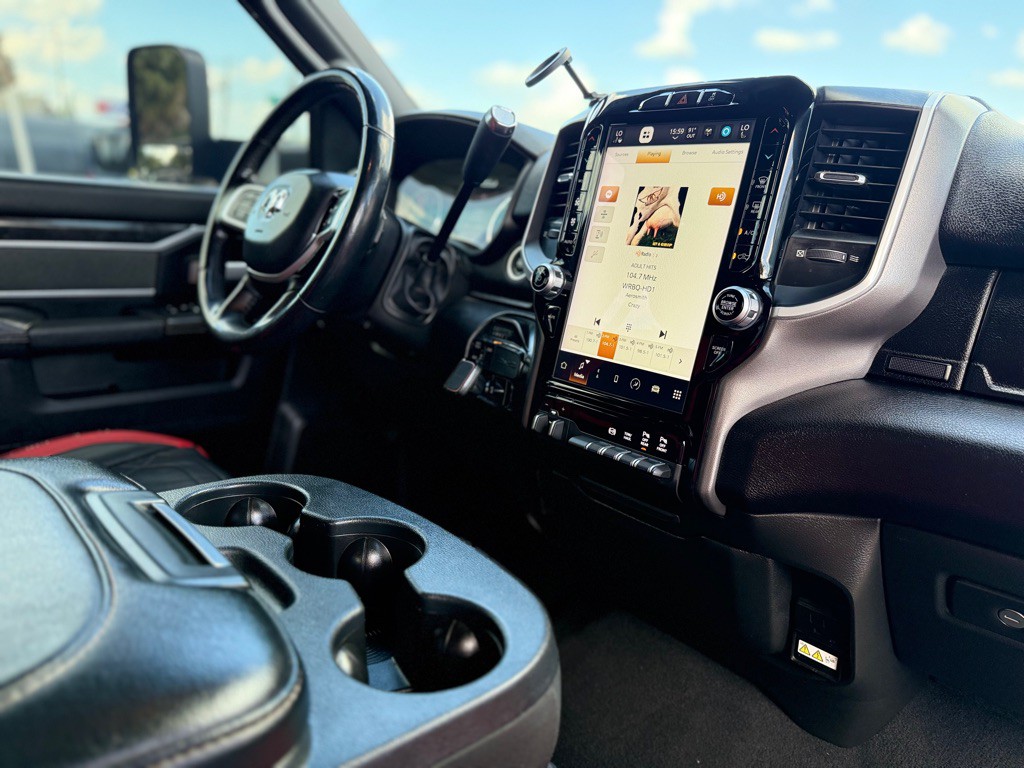 2022 RAM 3500 Image 22