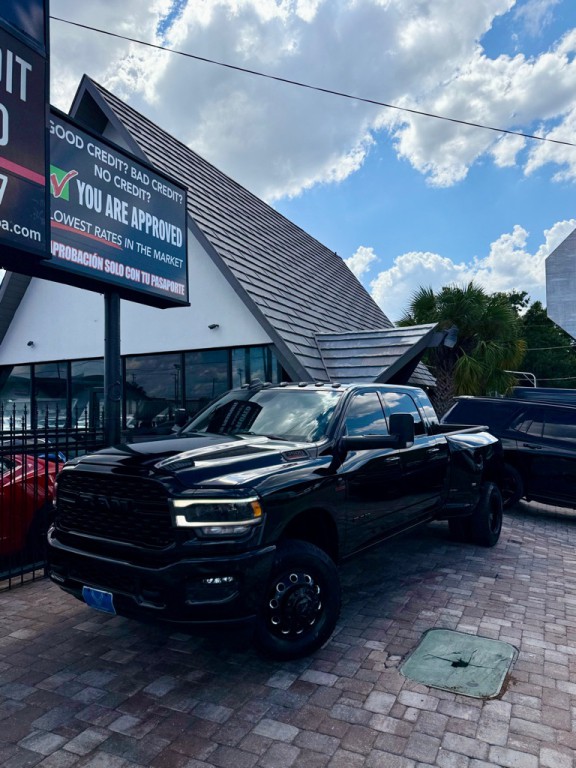 2022 RAM 3500 Image 34