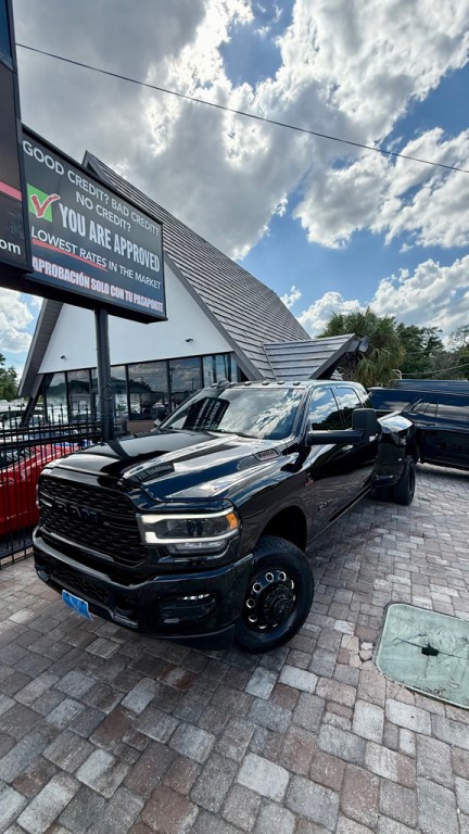 2022 RAM 3500 Image 43