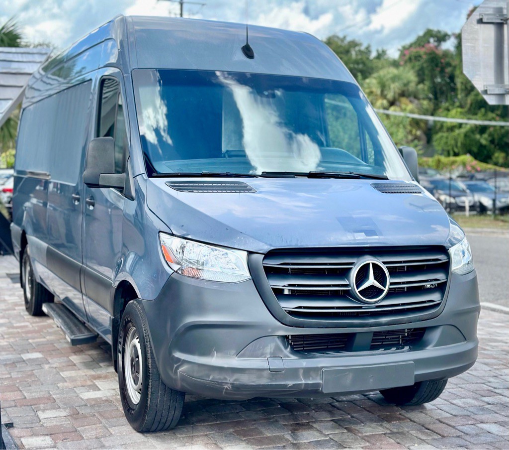 2019 Mercedes-Benz Sprinter Image 2