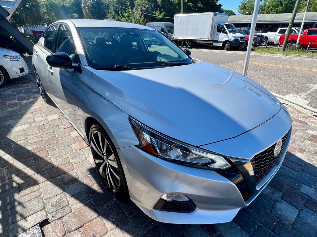 2020 Nissan Altima Image 2