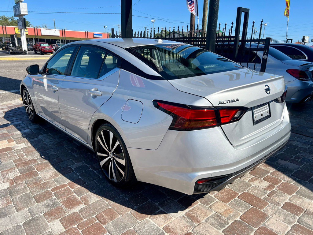 2020 Nissan Altima Image 6