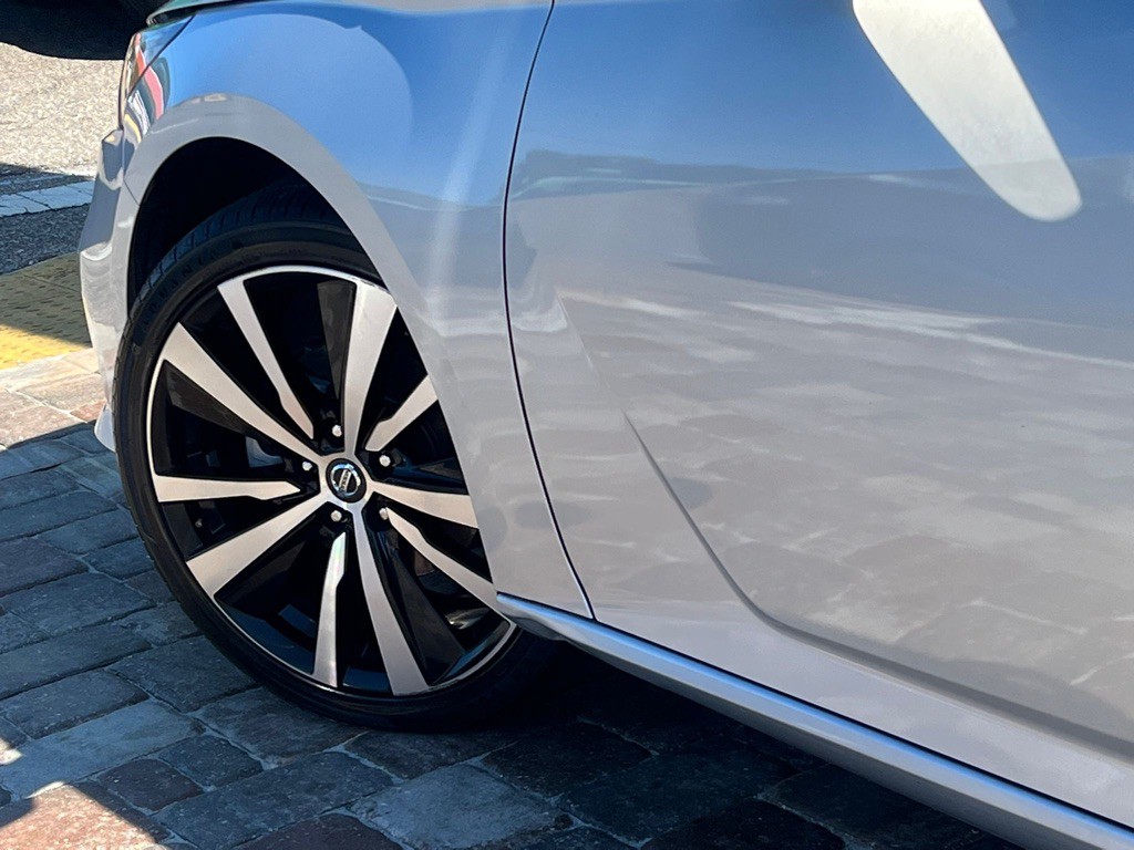 2020 Nissan Altima Image 10