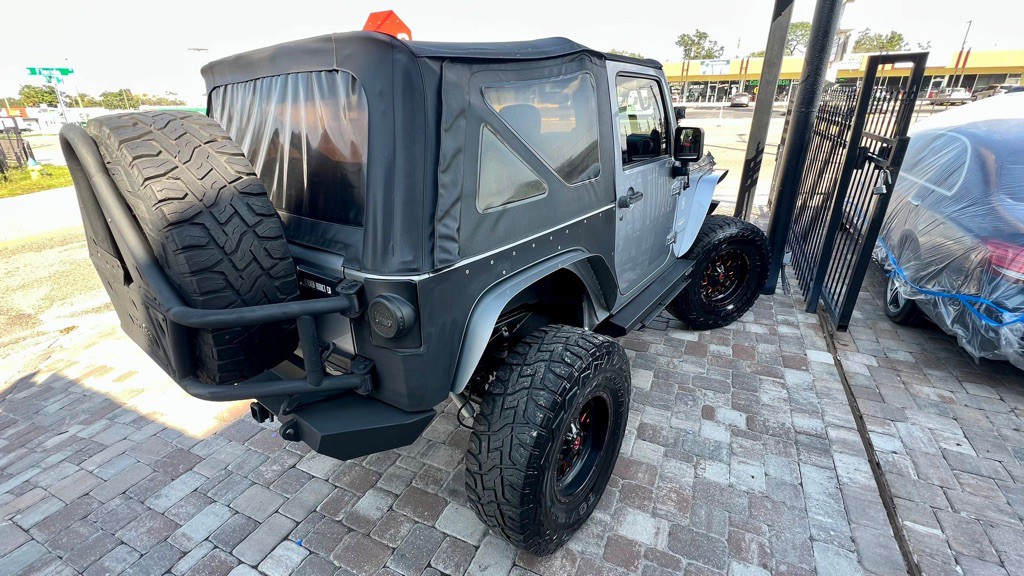 2014 Jeep Wrangler Image 2