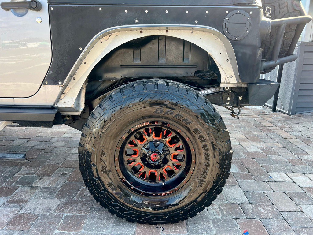 2014 Jeep Wrangler Image 10