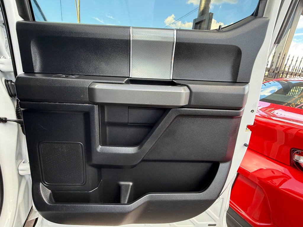 2017 Ford F-150 Image 39