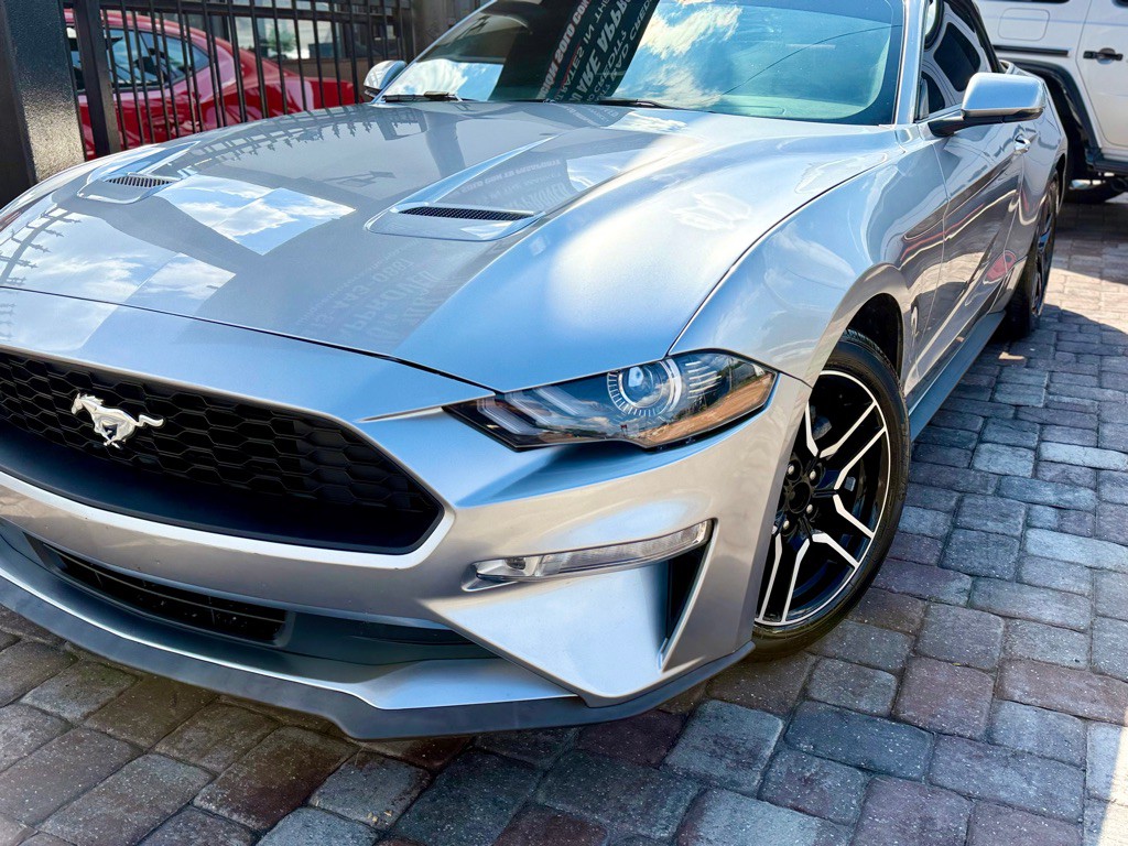 2020 Ford Mustang Image 11