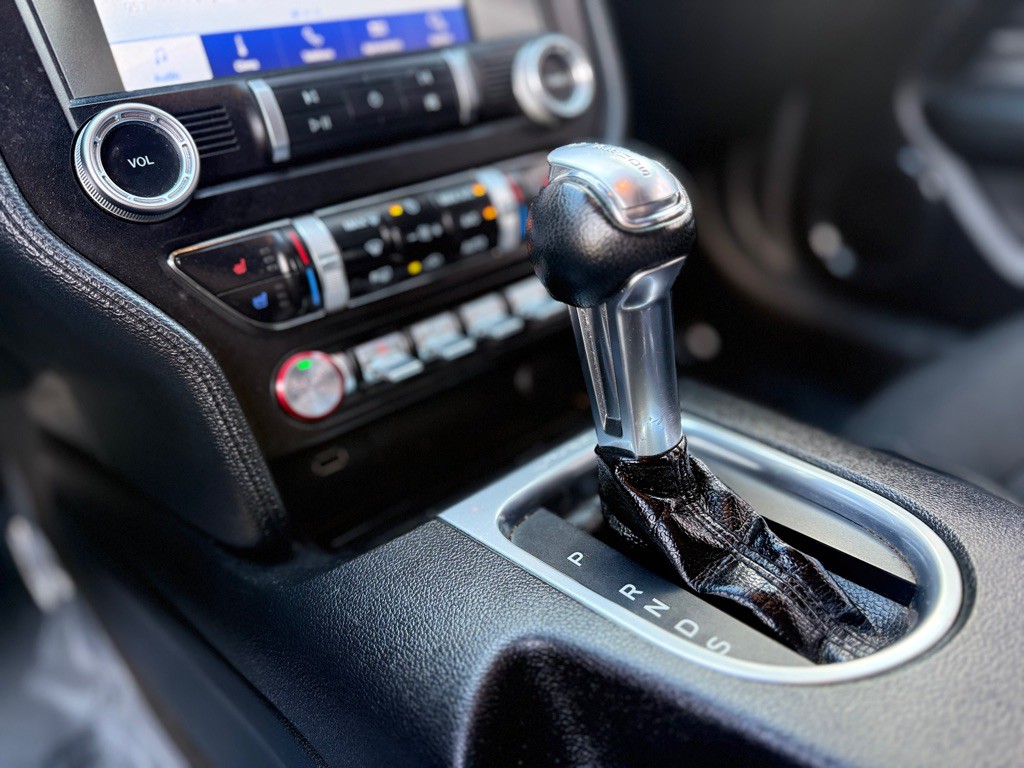 2020 Ford Mustang Image 16