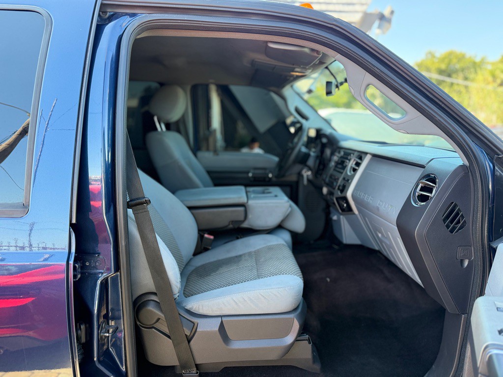 2015 Ford F-250 Image 17