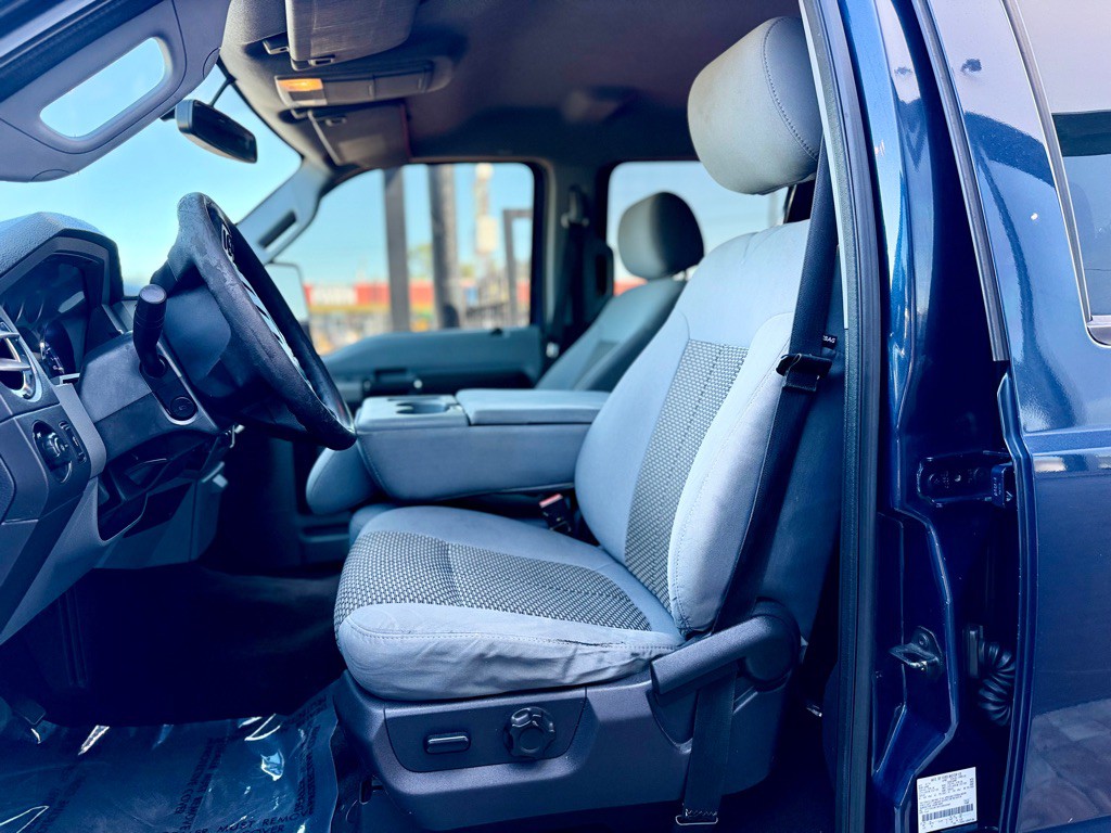 2015 Ford F-250 Image 12