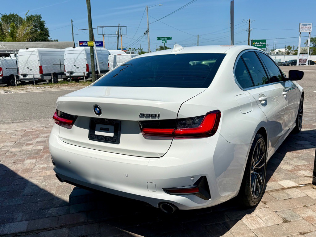 2020 BMW 3 Series Image 9