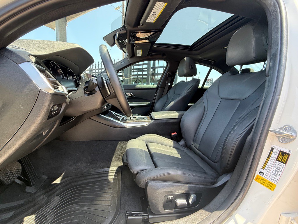 2020 BMW 3 Series Image 14