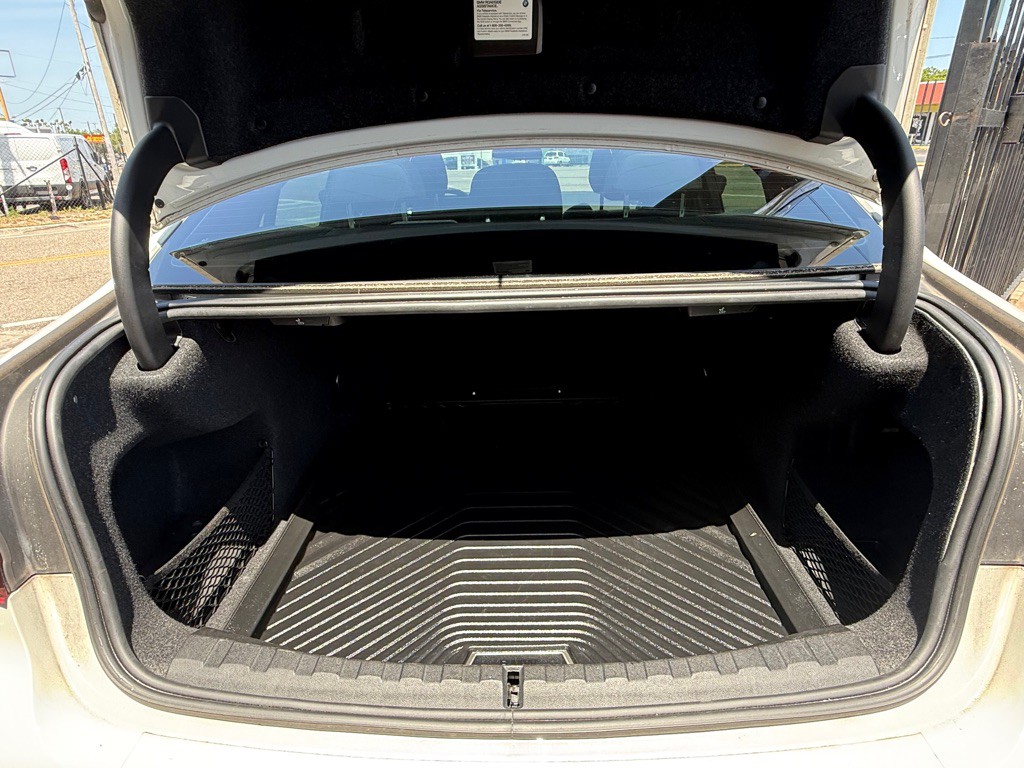 2020 BMW 3 Series Image 17