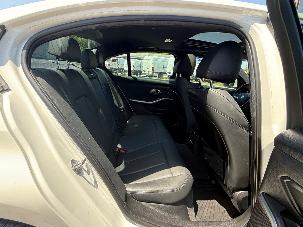 2020 BMW 3 Series Image 18