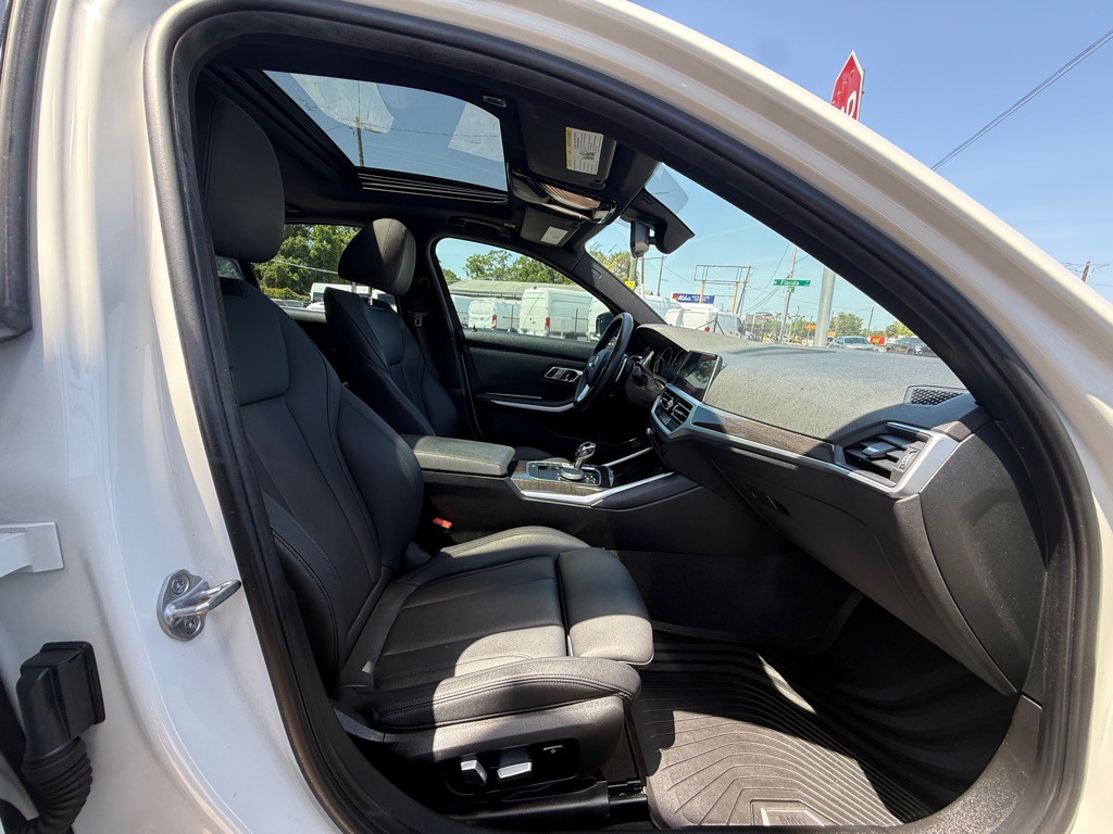 2020 BMW 3 Series Image 19