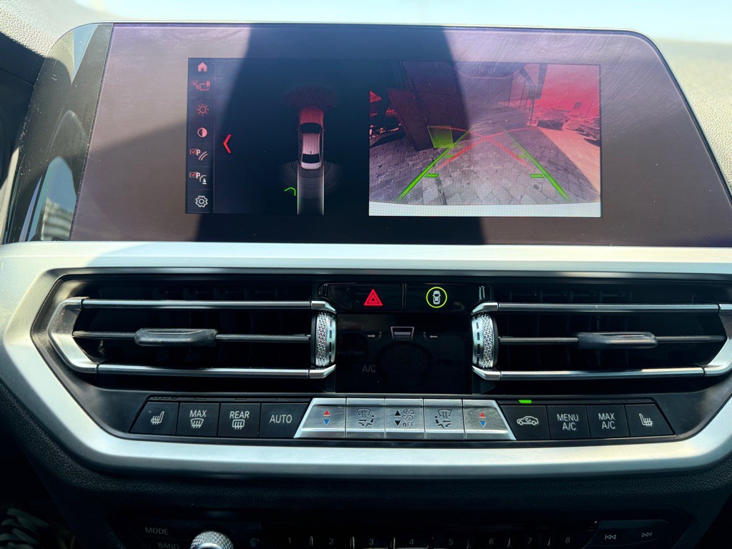 2020 BMW 3 Series Image 30