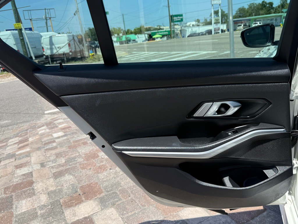2020 BMW 3 Series Image 39