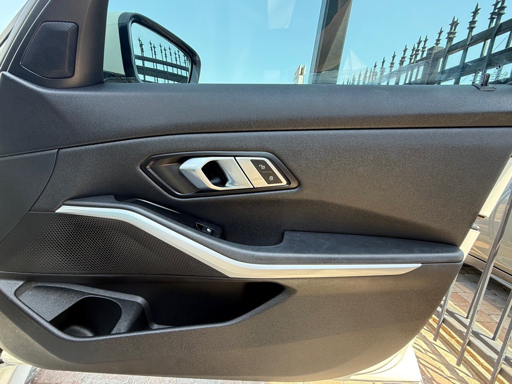 2020 BMW 3 Series Image 41