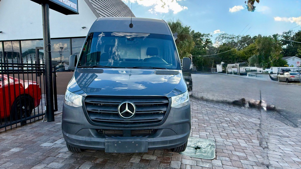 2019 Mercedes-Benz Sprinter Image 3