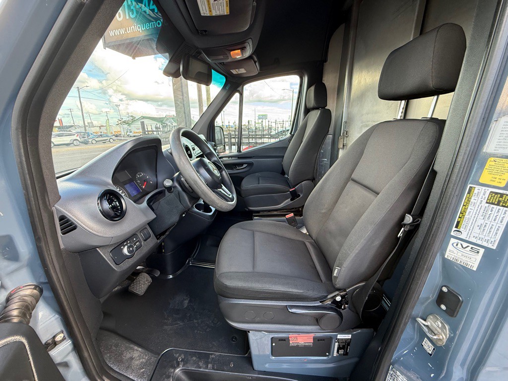 2019 Mercedes-Benz Sprinter Image 13