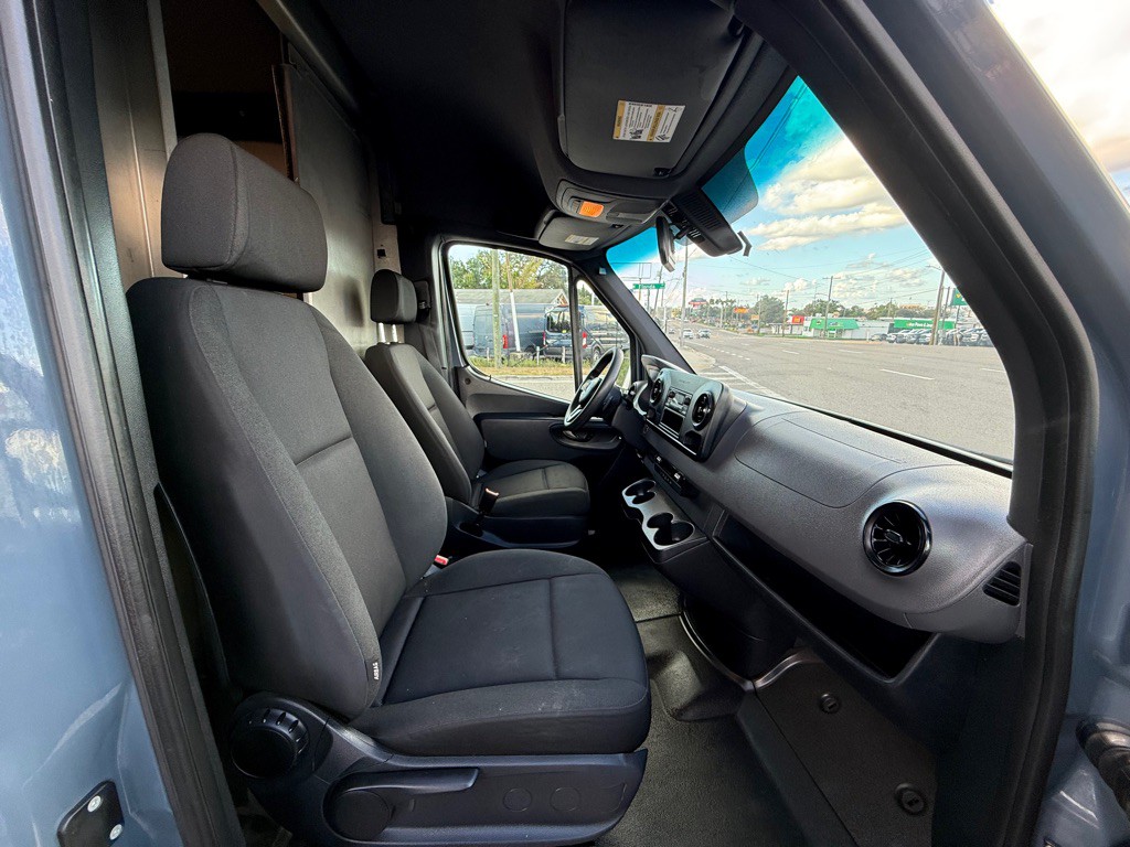 2019 Mercedes-Benz Sprinter Image 18