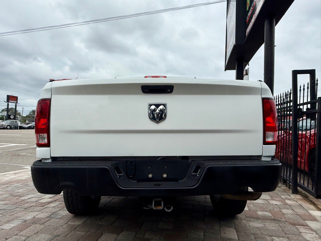 2016 RAM 1500 Image 8