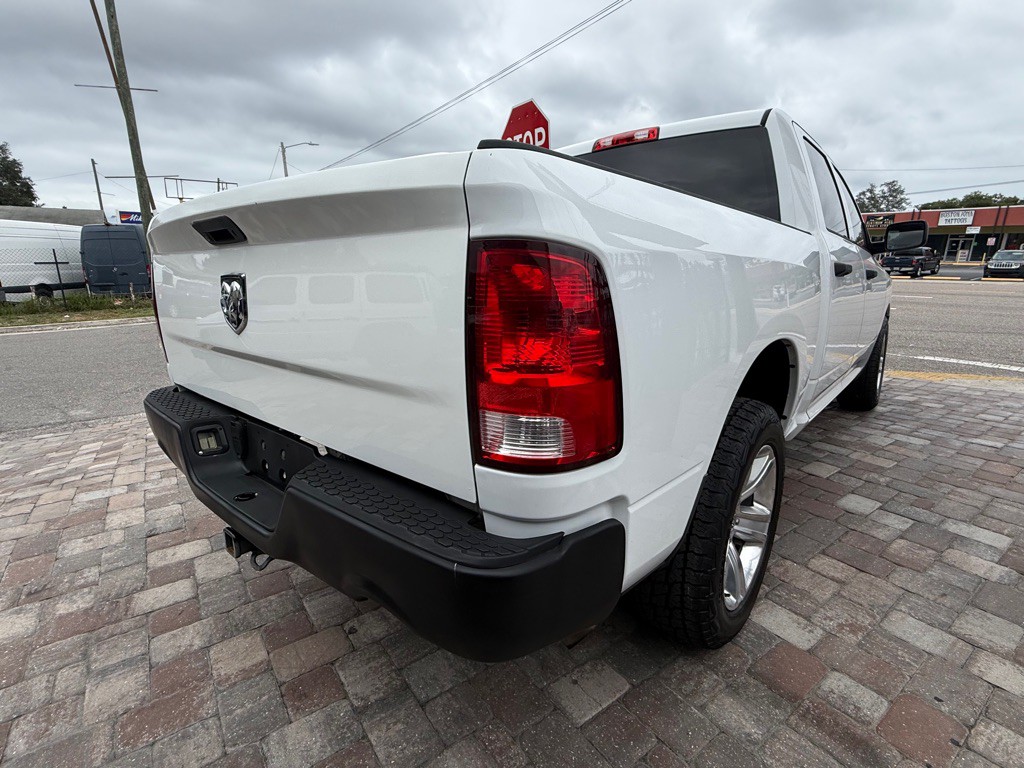 2016 RAM 1500 Image 9