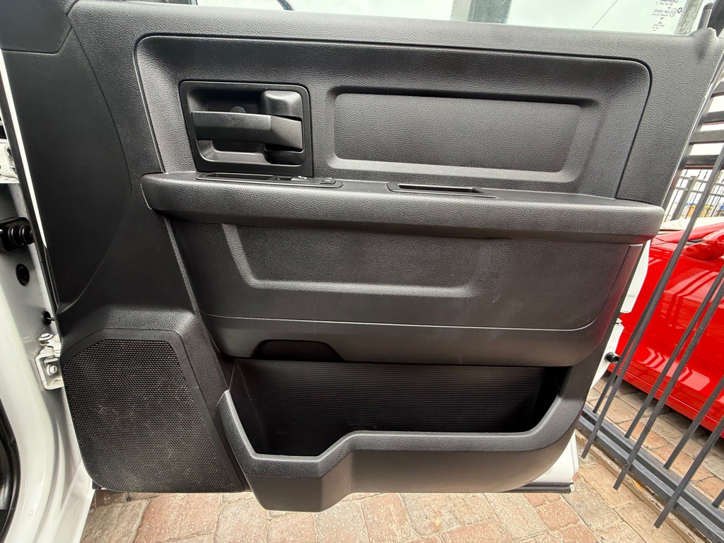 2016 RAM 1500 Image 27