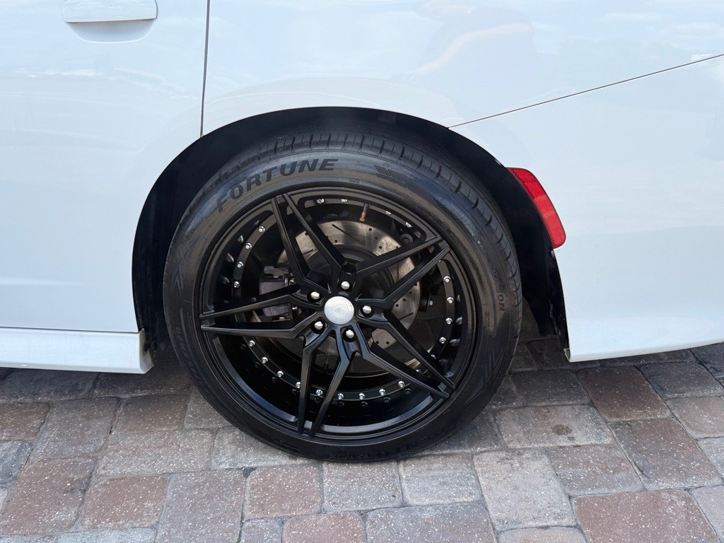 2019 Dodge Charger Image 39