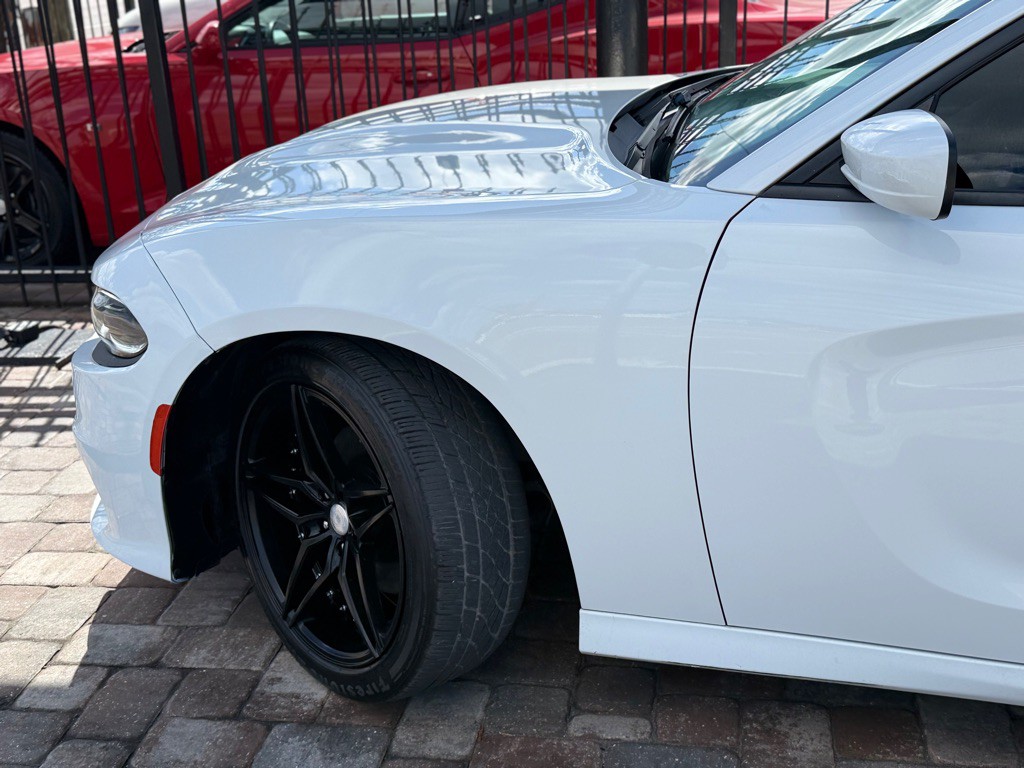 2019 Dodge Charger Image 40