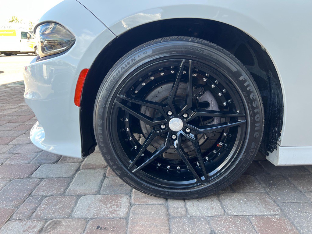2019 Dodge Charger Image 9