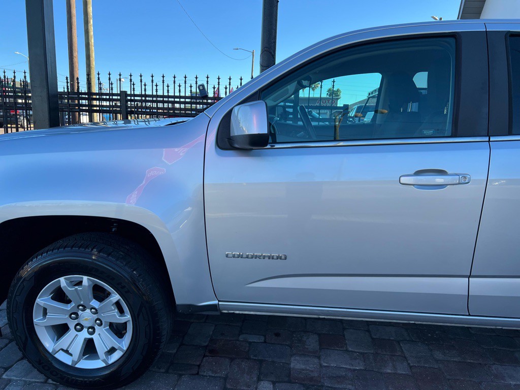 2015 Chevrolet Colorado Image 9