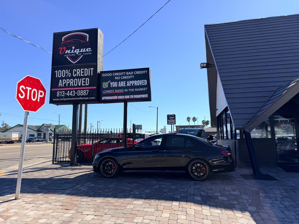 2022 Mercedes-Benz E-Class Image 9