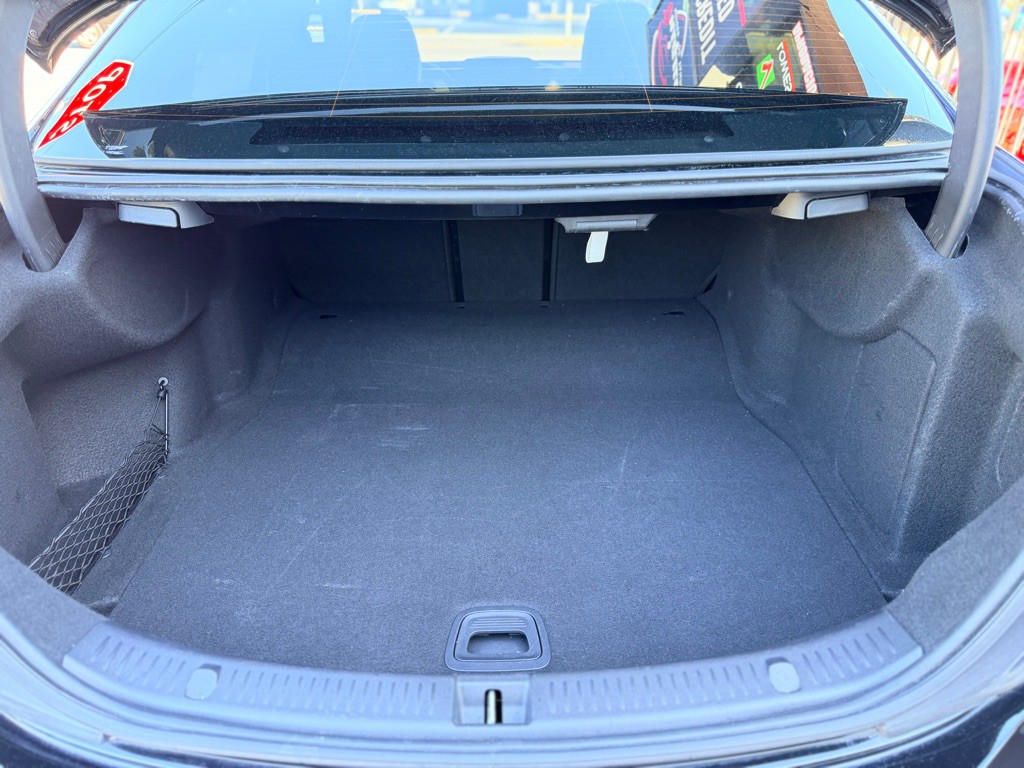 2022 Mercedes-Benz E-Class Image 21