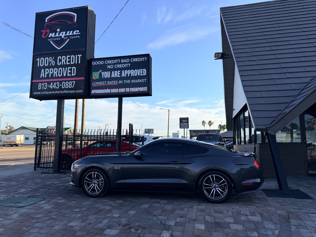 2017 Ford Mustang Image 8