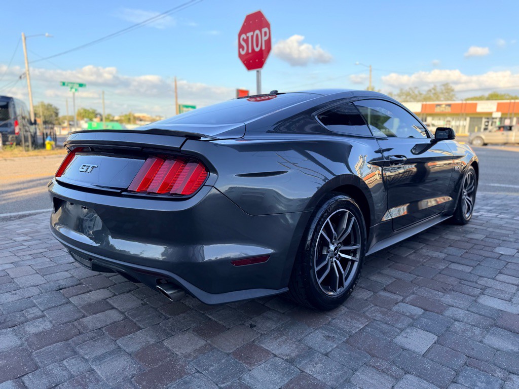 2017 Ford Mustang Image 9