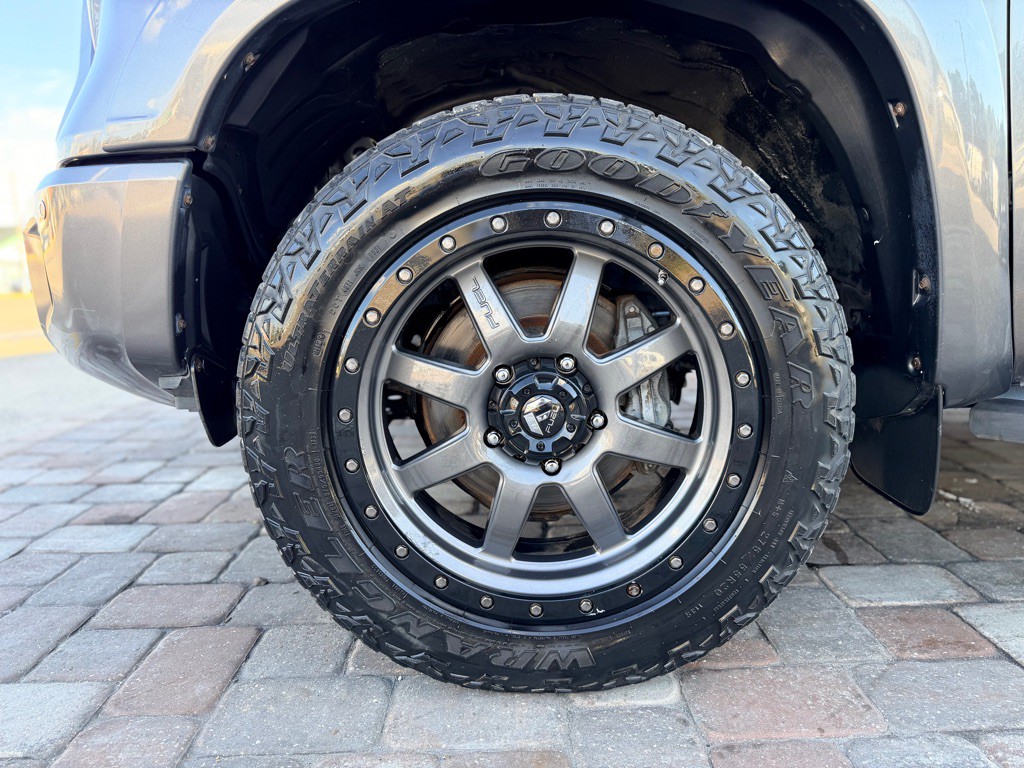 2014 Toyota Tundra Image 11