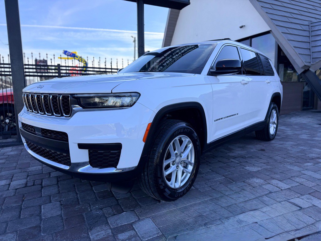 2022 Jeep Grand Cherokee Image 4