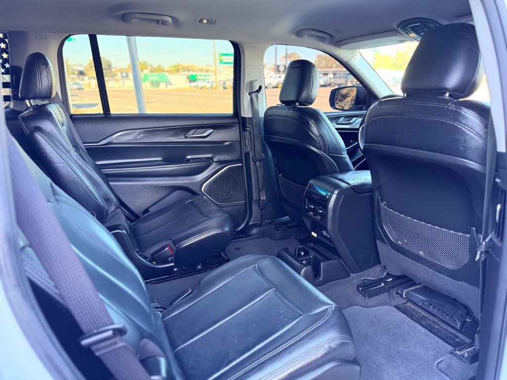 2022 Jeep Grand Cherokee Image 18