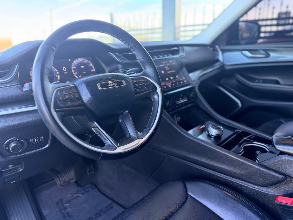 2022 Jeep Grand Cherokee Image 31