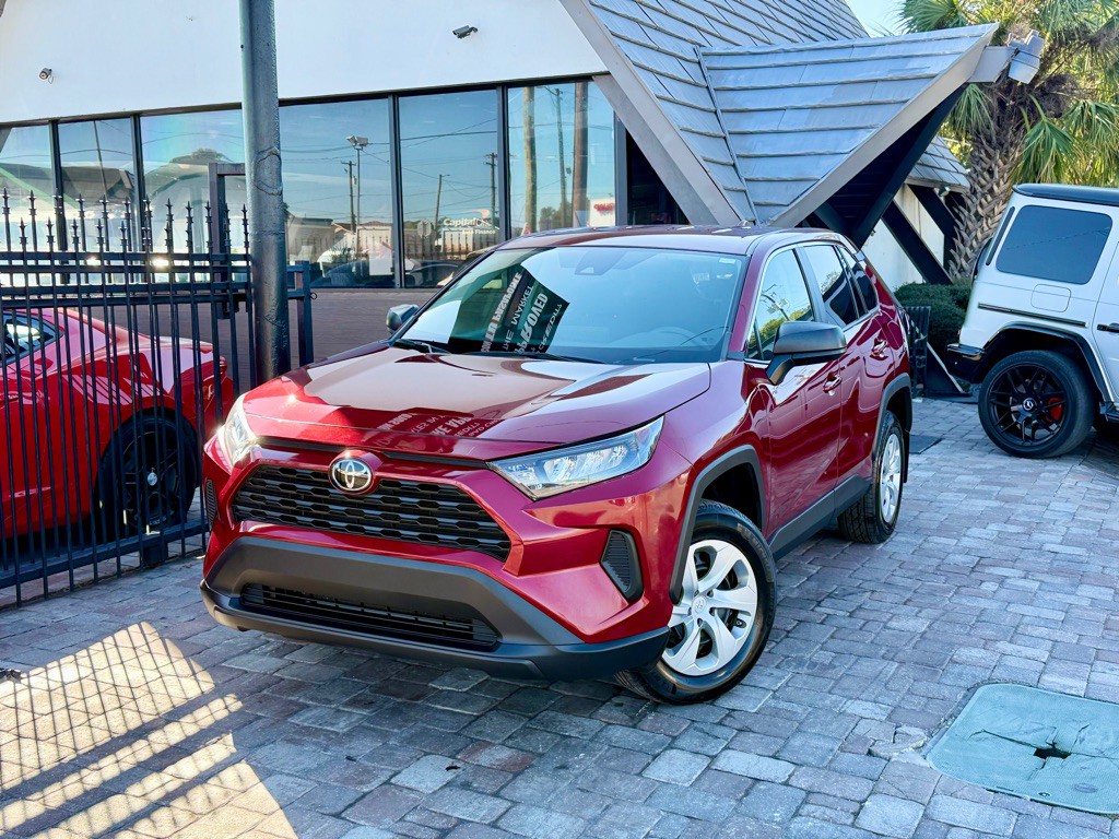 2022 Toyota Rav4 Image 1