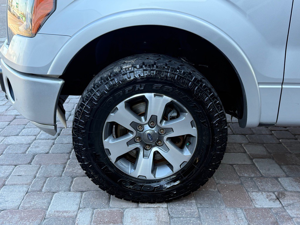 2013 Ford F-150 Image 9