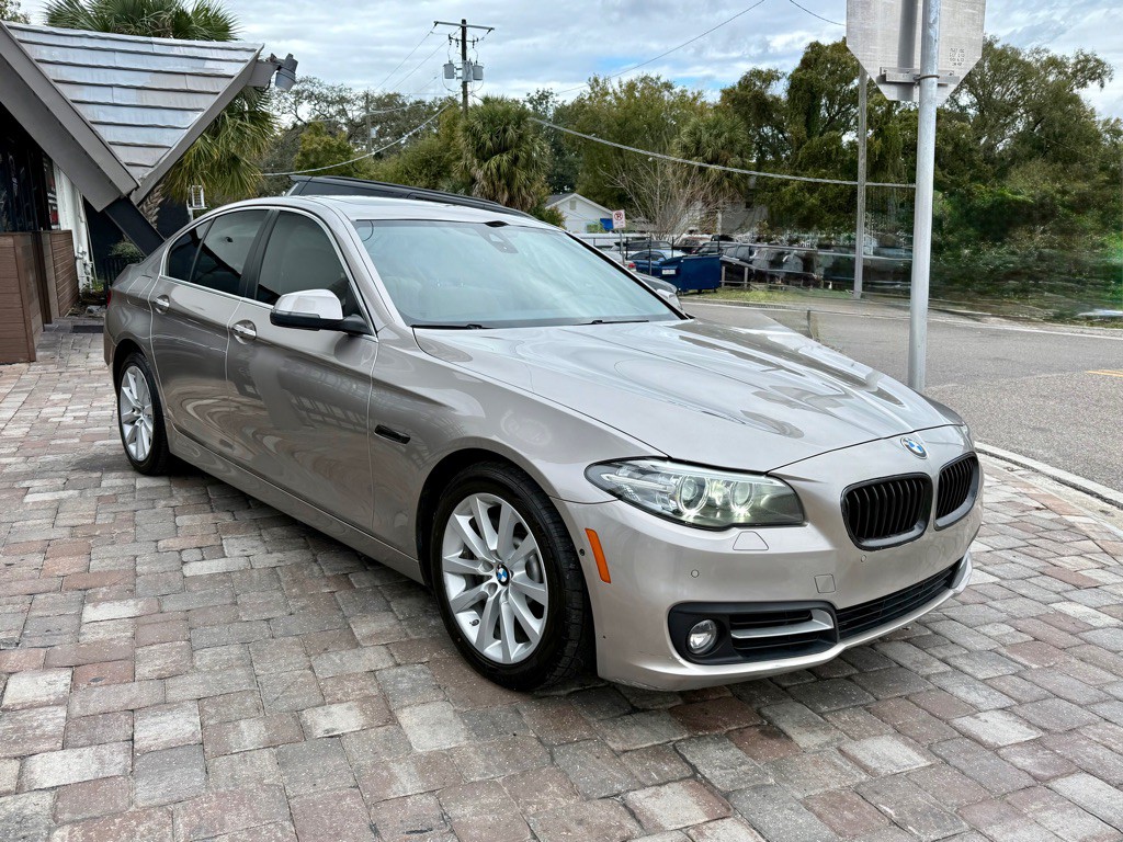 2016 BMW 5 Series Image 3