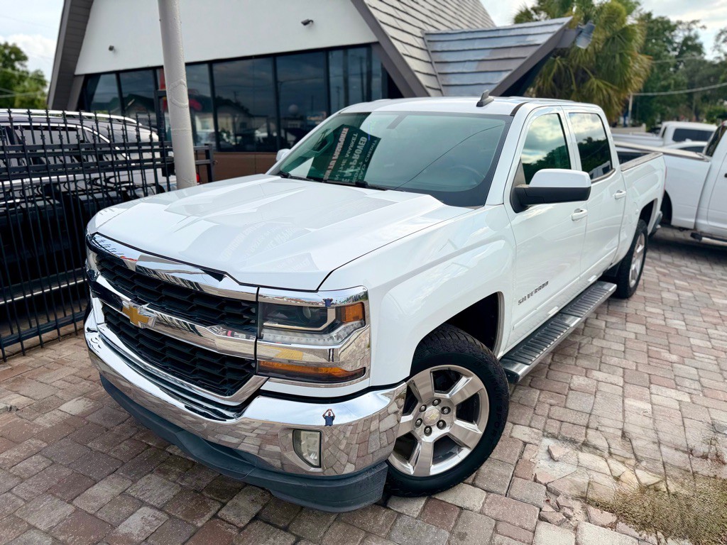 2017 Chevrolet Silverado 1500 Image 2
