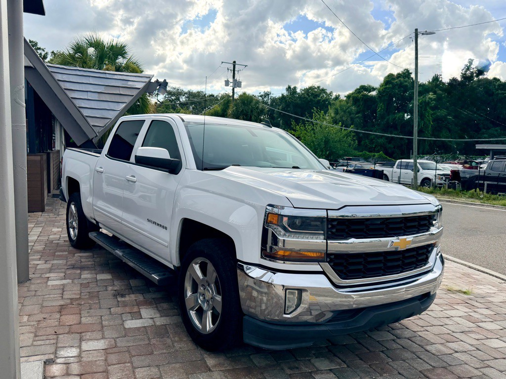 2017 Chevrolet Silverado 1500 Image 4