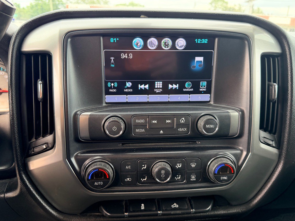 2017 Chevrolet Silverado 1500 Image 15