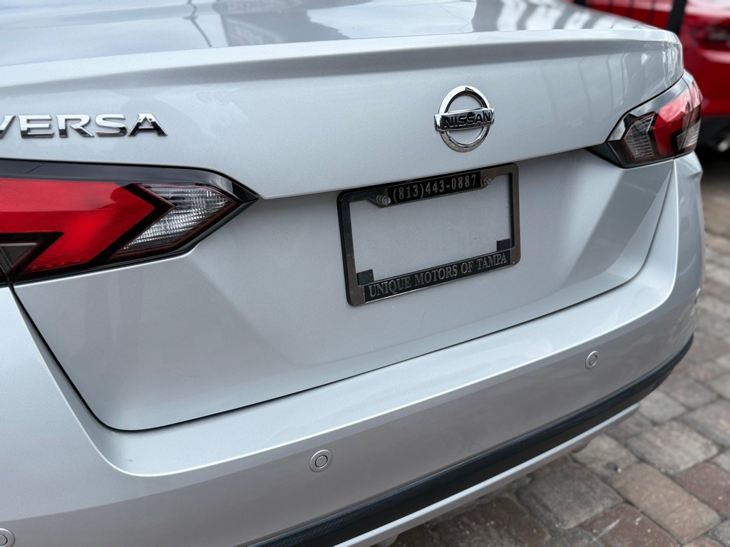2021 Nissan Versa Image 10