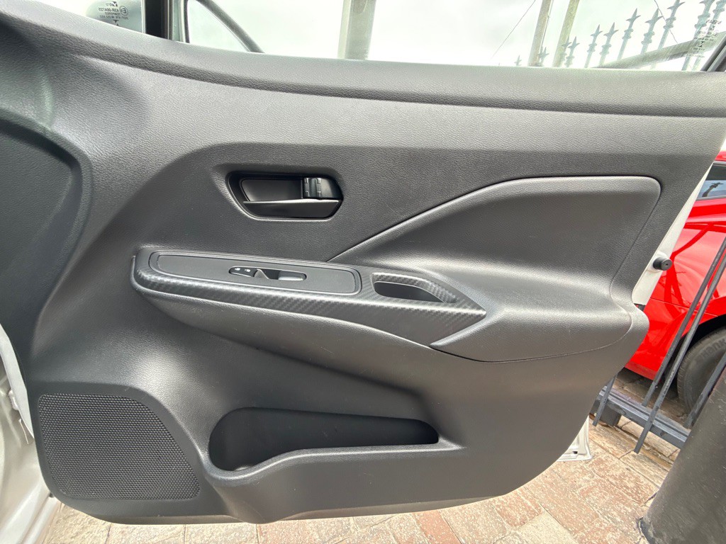 2021 Nissan Versa Image 28