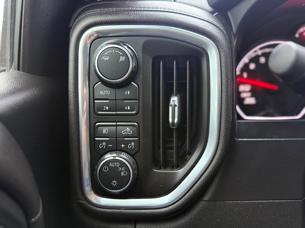 2019 Chevrolet Silverado 1500 Image 16