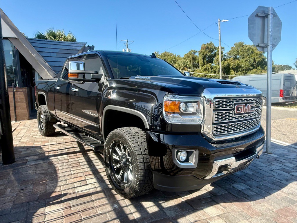 2019 GMC Sierra Image 3